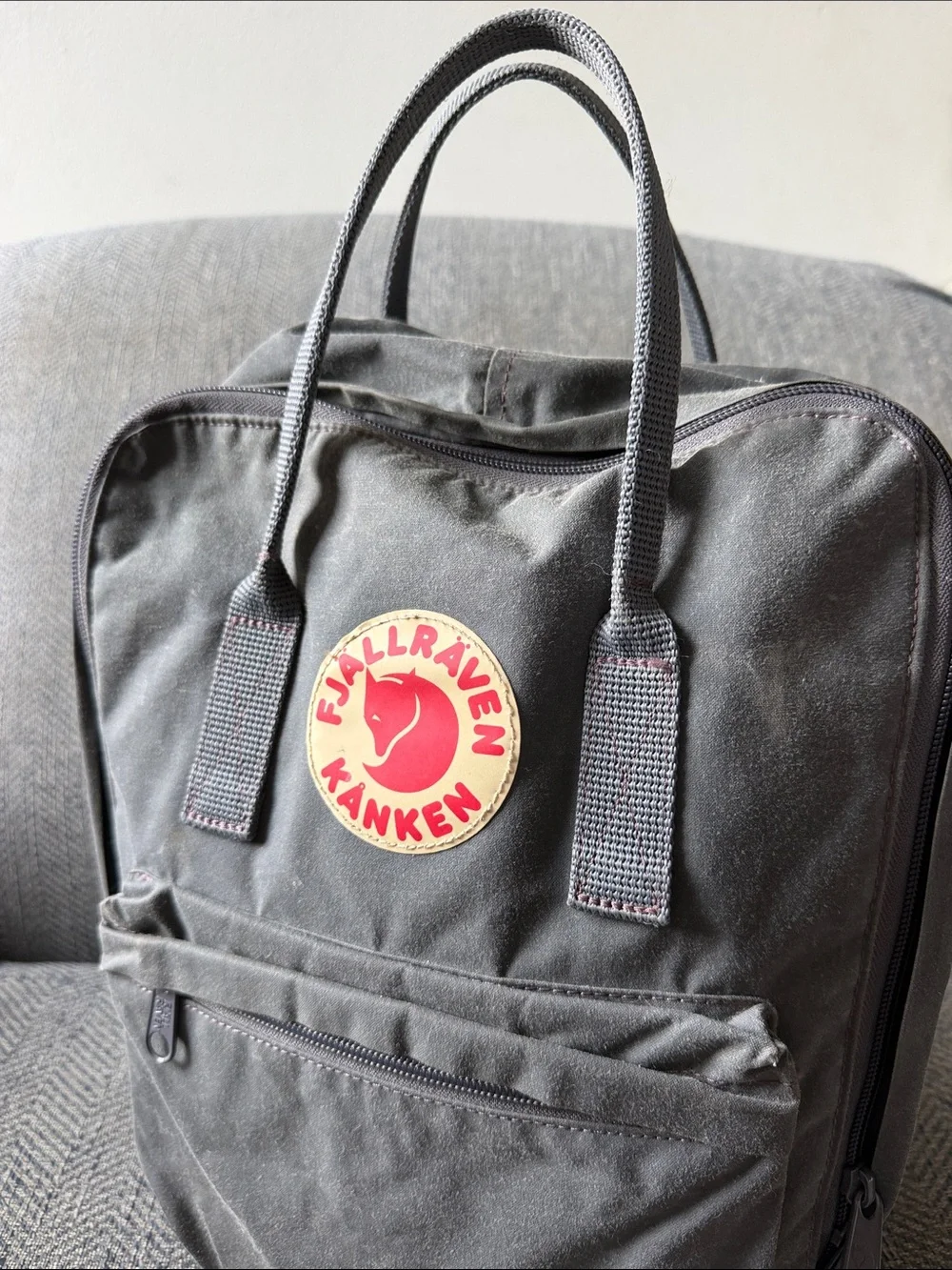 Fjallraven Kanken Frost Gray Backpack
